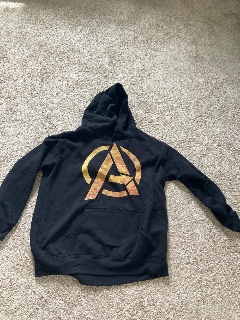 Black avengers sweatshirt, size youth, extra large avengers hoodie